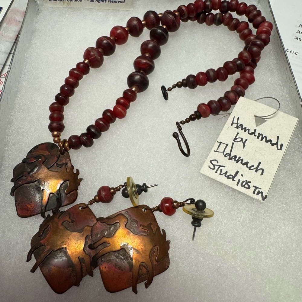 Handmade Beaded Necklace and Earring Set - Red and Gold